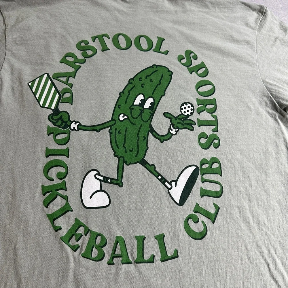 Barstool Sports Pickleball Club T Shirt Mens Medium Green Pocket‎ Tee Comfort